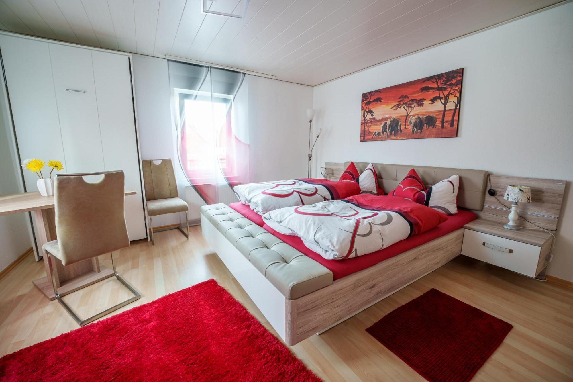 Wilhelm Appartements 100Qm Im Zentrum Brackenheim Naehe Tripsdrill Exterior photo